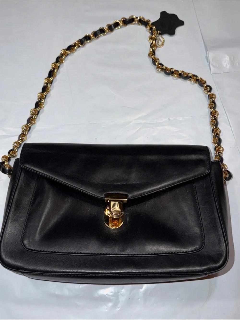 Bloomingdale’s Black Leather Bag Gold Buckle Chain Shoulder Strap Purse Vintage